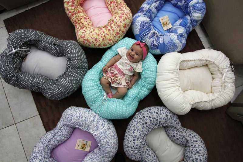  Entrevista com Renata Fraga, confecciona o Ninho Baby (ninhos para recém-nascidos)    na foto:  Maite ( 4 meses ) , filha de Renata Fraga  