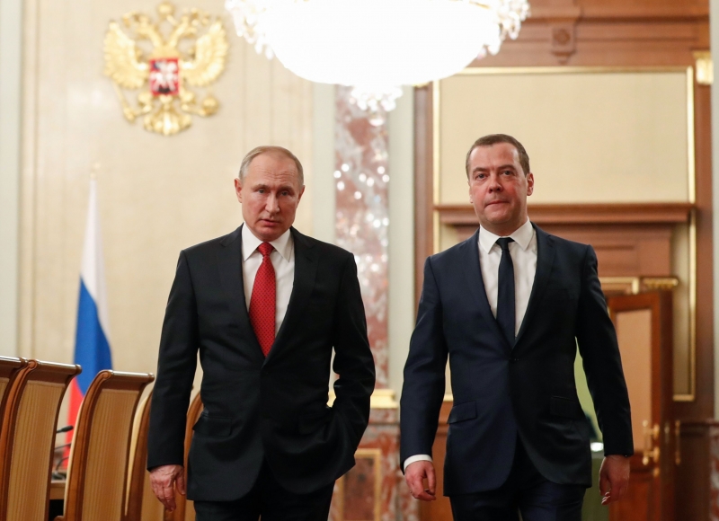 Punir A R Ssia Cria Amea A Exist Ncia Da Humanidade Diz Ex   Int   Presidente Da Russia  Vladimir Putin E Ex Primeiro Ministro Dimitri Medvedev   Afp  Sputnik  Dmitry Astakhov 8951125 