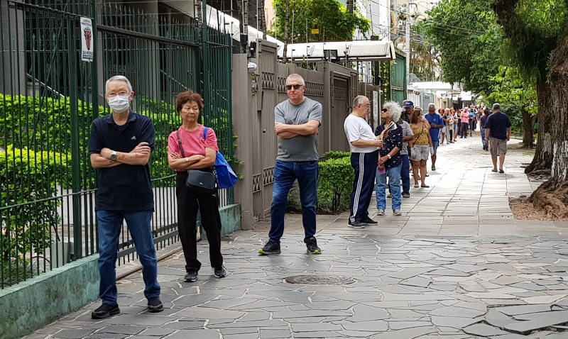 Até agora, as doses foram aplicadas em 83% do público de mais de 60 anos