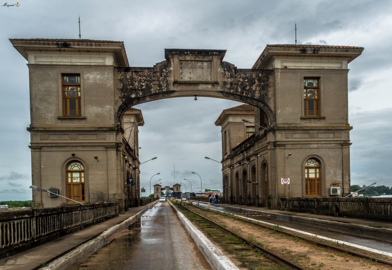 Ponte Internacional Barão de Mauá entre Jaguarão e Rio Branco 