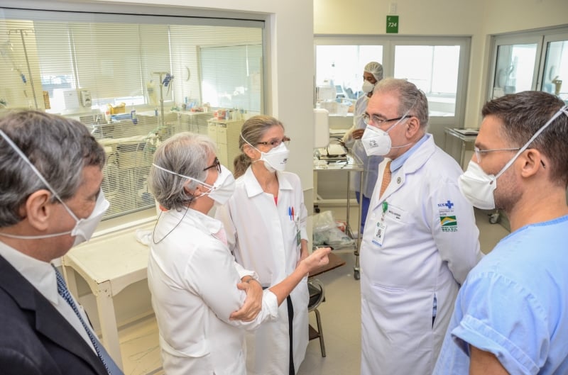 Após coletiva à imprensa, Marcelo Queiroga visitou o Hospital de Clínicas de Porto Alegre