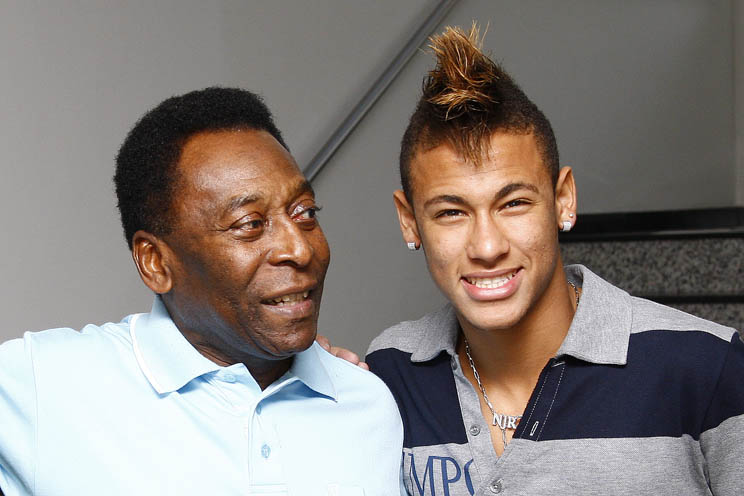 Pelé sobre Neymar: 'Sempre fico feliz quando vejo ele jogar bola