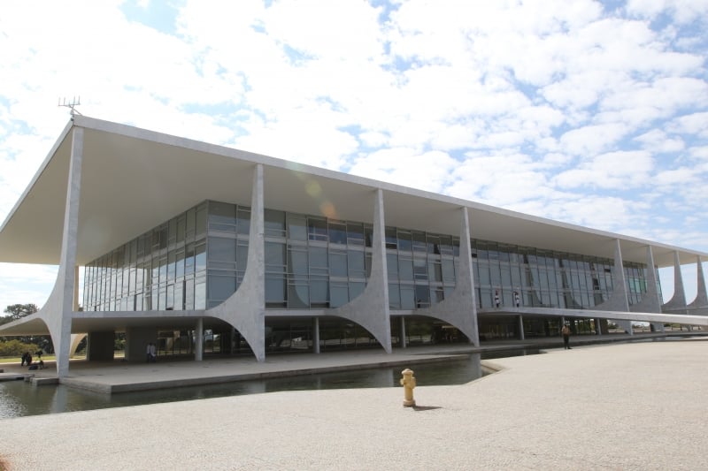 Palácio do Planalto, na Praça dos Três Poderes, integrará ato das cerimônias de entrega das obras de arte restauradas após atos de vandalismo de janeiro de 2023