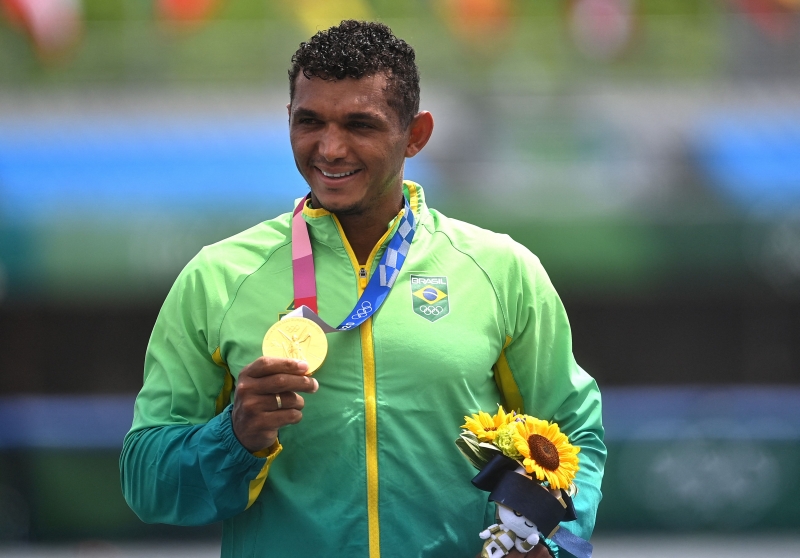 Isaquias Queiroz pode se tornar o maior medalhista da história do País caso suba no pódio pela quinta vez