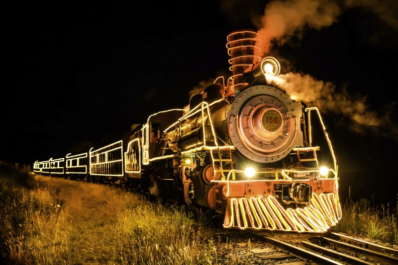 Trem Trenzinho Natalino Maria Fumaça Com Musica E Led D Luxo