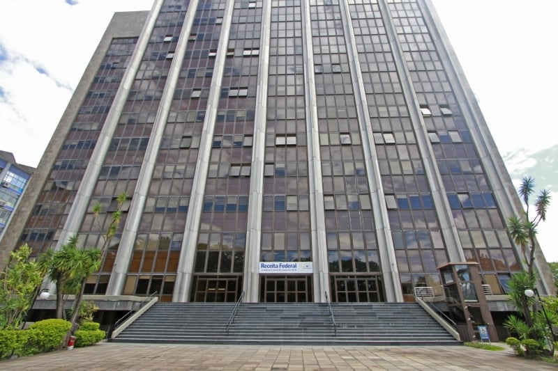 Fachada do prédio da Receita Federal em Porto Alegre -  "chocolatão"