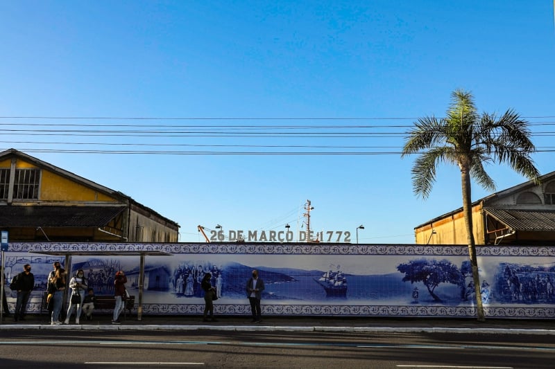 Nomes marcaram diferentes fases da formação da Capital; arte no Muro da Mauá retrata alguns desses momentos