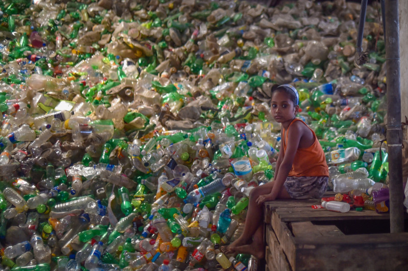 Coleta, catadores, cooperativas e sucateiros ficam com cerca de 30% do faturamento da reciclagem