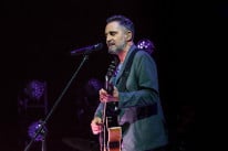 Teatro Guaíra recebe neste sábado o cantor uruguaio Jorge Drexler - Massa  News