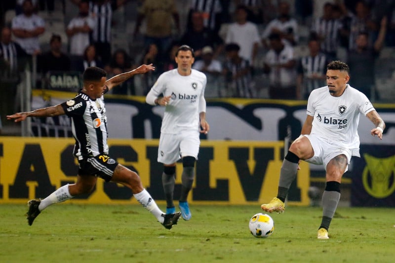 A equipe carioca bateu o rival mineiro por 2 a 0 e agora segue sonhando mais do que nunca com o G8