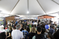 Xadrez movimenta crianças e adultos no palco da Feira do Livro de Porto  Alegre