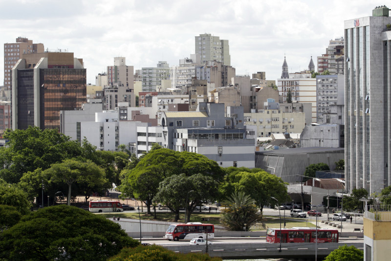 Procura por regiões mais altas e menos afetadas pelas enchentes reflete nos preços