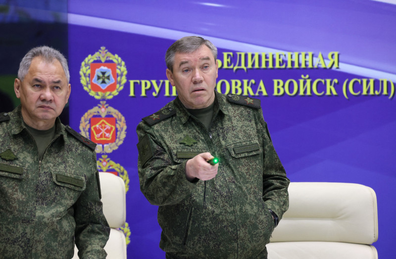 Serguei Choigu e seu número 2, Valeri Gerasimov receberam ordem de prisão
