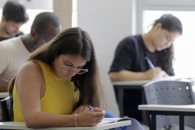 Em menos de cinco anos, ensino médio brasileiro passa por duas reformas