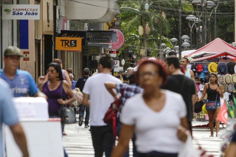 Levantamento entrevistou cerca de mil brasileiros entre os dias 22 de março e 5 de abril