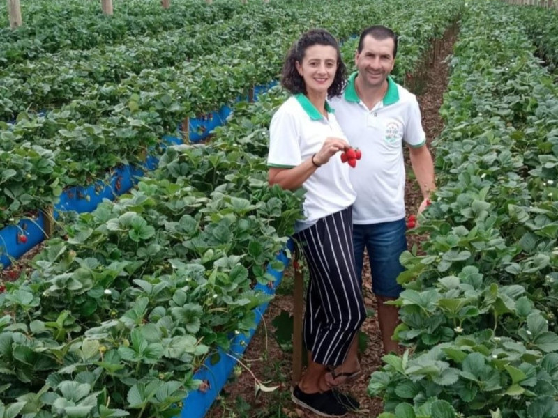 Altair Vaiteroski de Lima e Miriam Paula dos Santos são casados e responsáveis pelo espaço Foto: ARQUIVO PESSOAL/DIVULGAÇÃO/JC