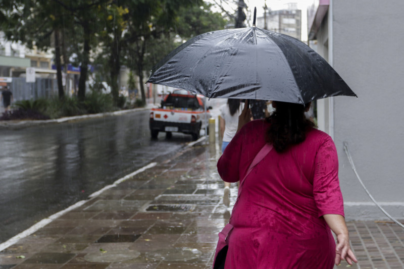 A previsão é que Porto Alegre registre chuva ao longo do dia