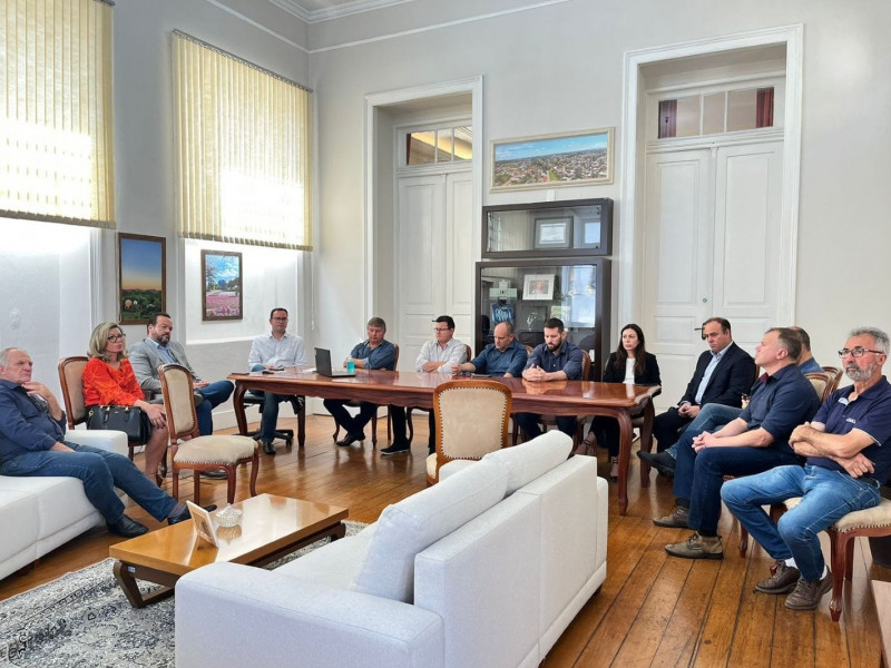 Reunião na segunda-feira entre prefeitura e entidades do vinho discutiu medidas para o setor