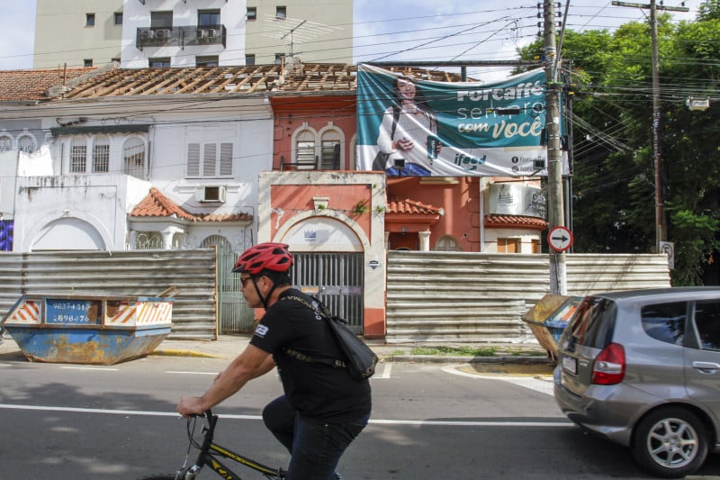  Porto Alegre &eacute; uma cidade rica em edif&iacute;cios hist&oacute;ricos que, quando preservados e revitalizados, s&atilde;o abra&ccedil;ados pela popula&ccedil;&atilde;o Foto: ISABELLE RIEGER/JC