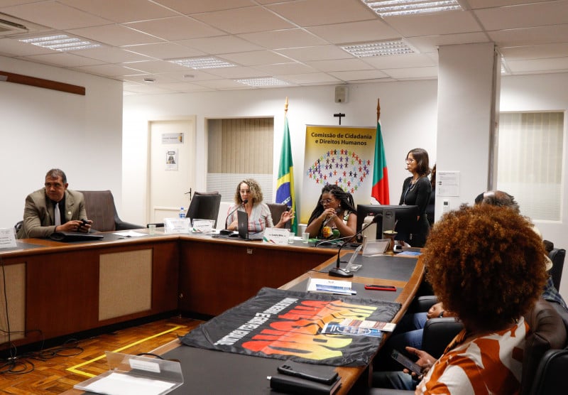 Deputados e entidades discutiram os casos descobertos na lavoura de arroz e colheita de uva