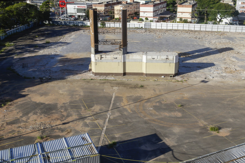 Demolição de antiga loja abriu caminho para construção com 14 mil metros quadrados totais