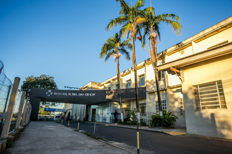 Com falta de insumos, médicos do hospital enfrentam dificuldades para atender pacientes