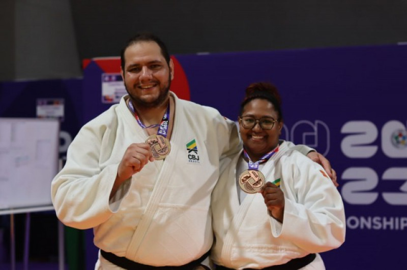 Beatriz Souza e Rafael Silva, no último dia de competições individuais, foram os responsáveis pelas duas medalhas do país no Mundial