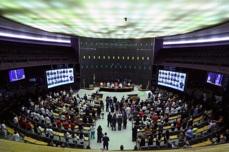 Projeto de lei complementar foi aprovado por 336 votos a 142 