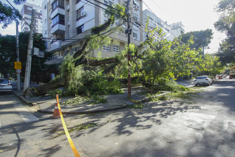 Secretaria de Serviços Urbanos da Capital realiza força-tarefa para desobstruir ruas da cidade 