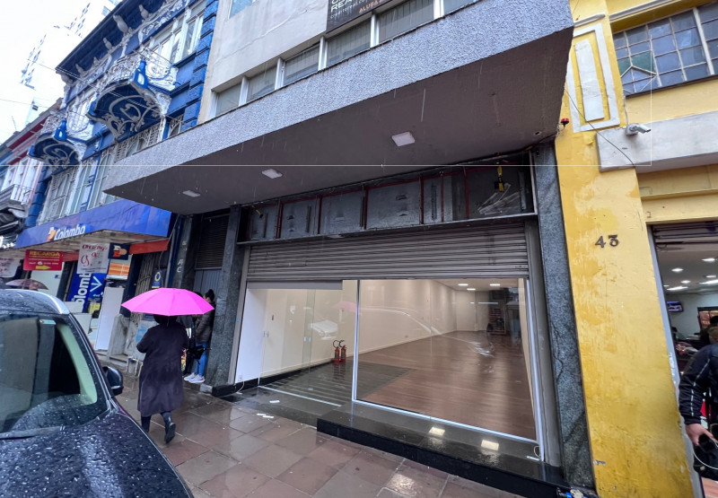 Seis grandes redes de varejo fecham lojas no Centro de Porto Alegre