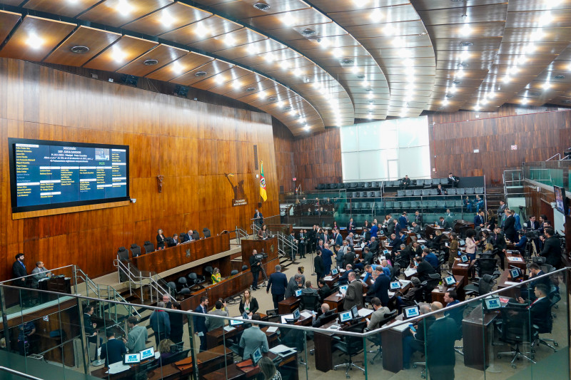 Autores do projeto que reforça proteção contra alterações nos símbolos estaduais derrubaram quórum