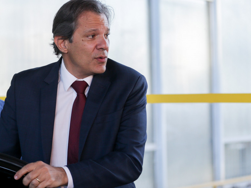 Cconomistas avaliam que o ministro da Fernando Haddad precisará impor freio bilionário nos gastos