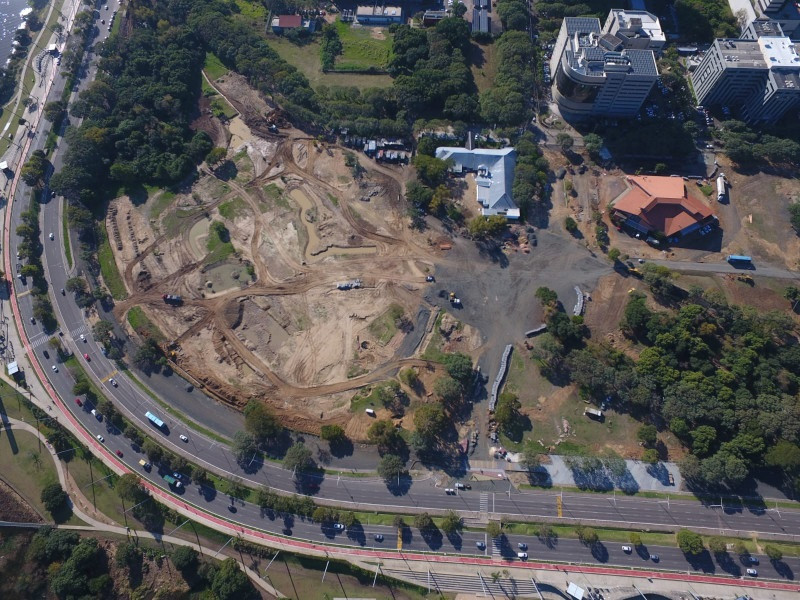 Imagem mostra área onde estão sendo realizadas as obras no Parque da Harmonia