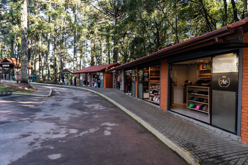 Área onde ficam varejos no acesso ao parque passa a ter nove operações para visitantes