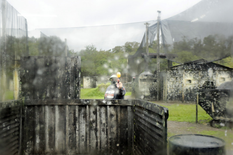 As partidas de paintball partem de R$ 49,00 por pessoa Foto: TÂNIA MEINERZ/JC