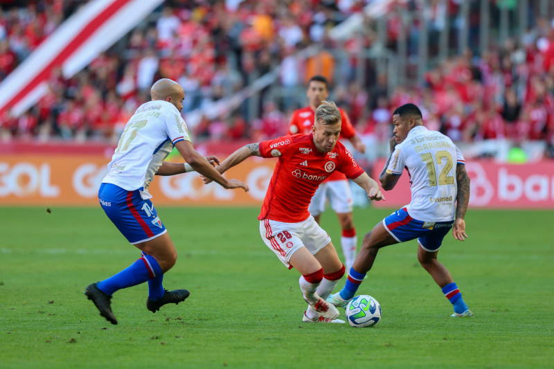 O resultado manteve um longo jejum do Inter no Brasileirão
