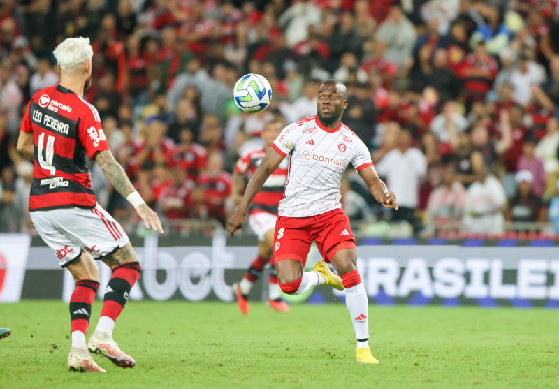 Jogador Valencia entrou na etapa final do confronto com os cariocas