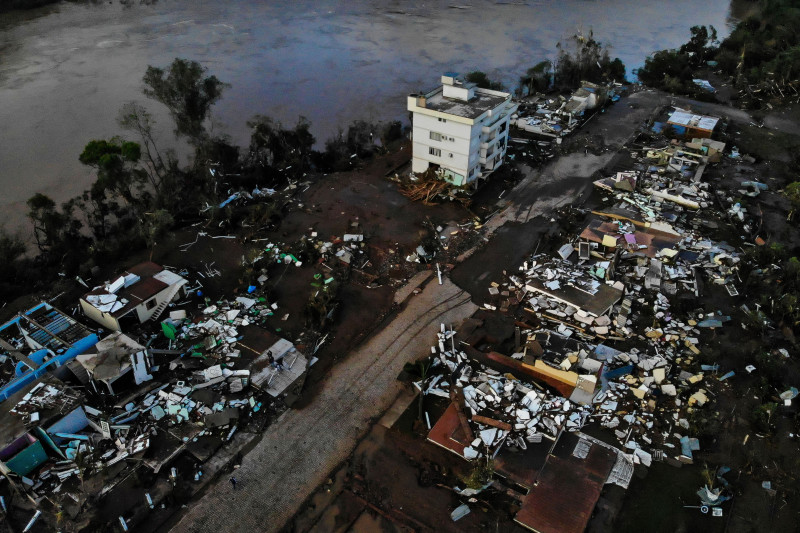 Mu&ccedil;um foi uma das cidades mais atingidas pela enchente em decorr&ecirc;ncia das fortes chuvas Foto: Silvio AVILA / AFP/JC