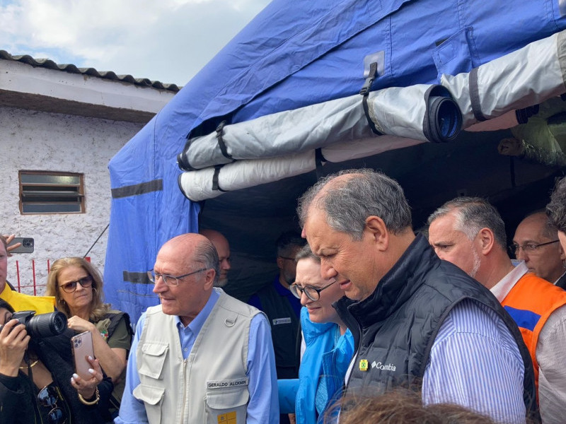 O presidente em exercício Geraldo Alckmin chegou a Roca Sales por volta de 10h