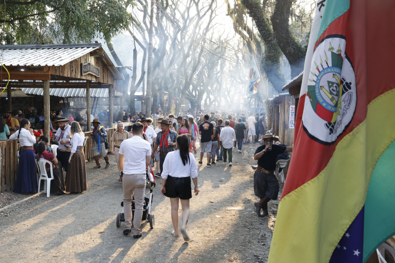 Todos os anos, o evento atrai milhares de pessoas para o Parque da Harmonia