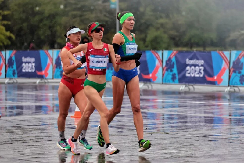 A prova feminina teve 12 atletas batendo o 'recorde mundial' da marcha atlética de 20 quilômetros