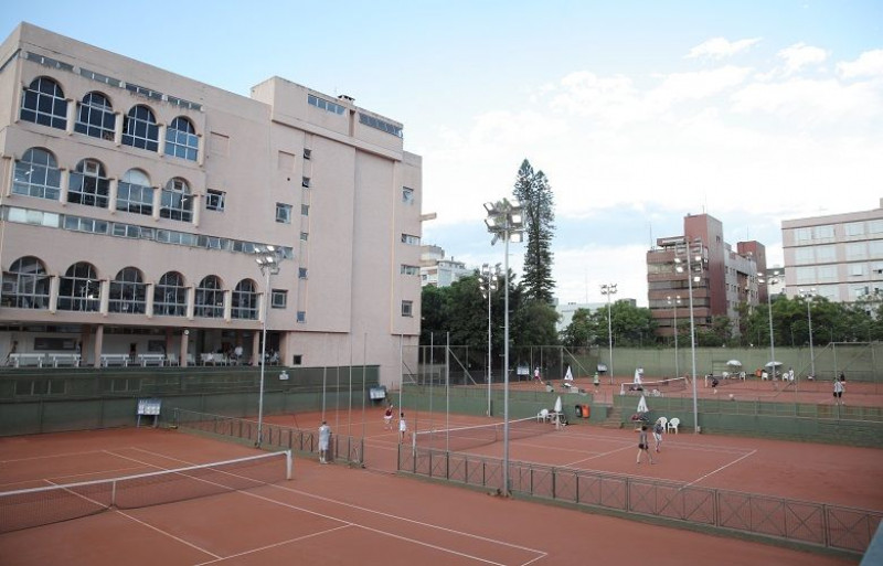 A competição acontece nas quadras do Leopoldina Juvenil, na Zona Norte de Porto Alegre