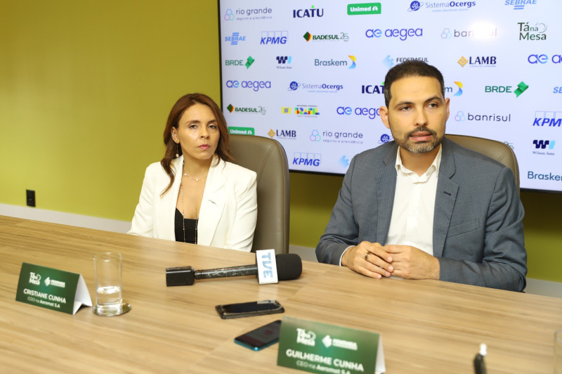 Cristiane e Guilherme Cunha detalharam projetos da empresa Aeromot no Tá na Mesa da Federasul