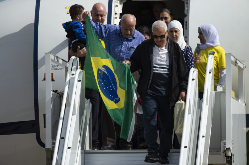 Cerca de 3 mil pessoas pediram para vir ao Brasil desde 