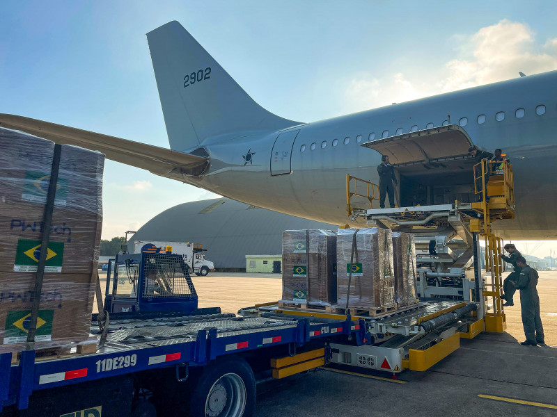 Aeronaves da Força Aérea já transportaram diversas doações para o Rio Grande do Sul