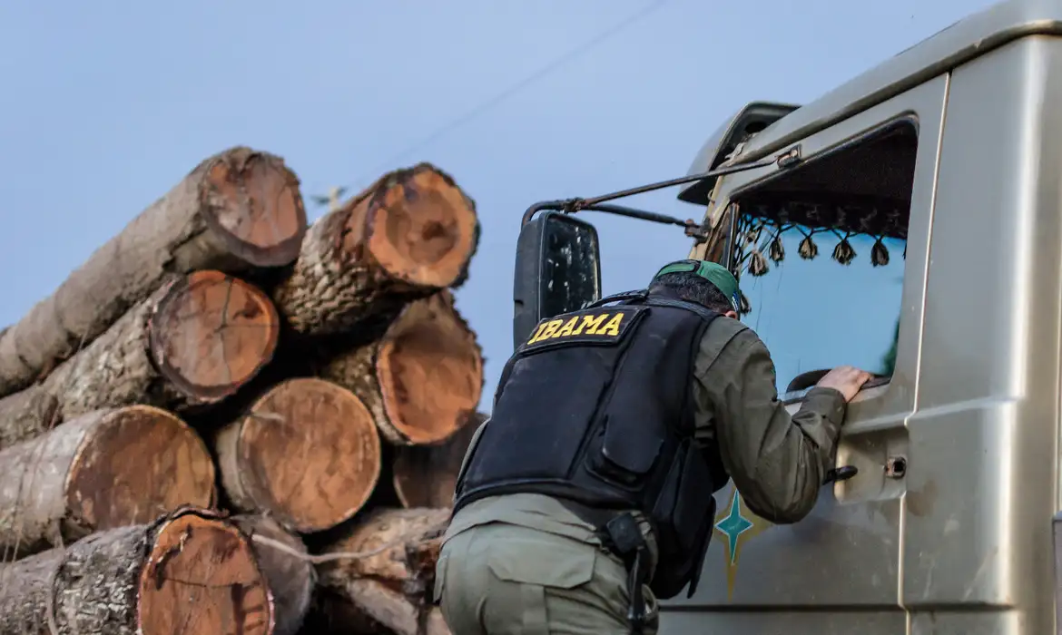 Paralisação da categoria pode prejudicar operações de fiscalização ambiental na Amazônia