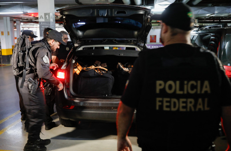 A Polícia Federal cumpriu mandados de busca e apreensão no âmbito da Operação Tempus Veritatis