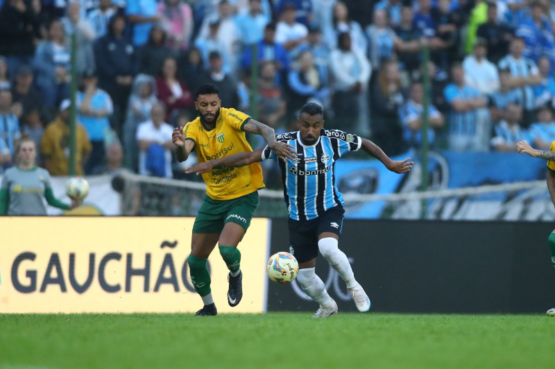 Depois de uma boa primeira etapa, Tricolor caiu no segundo tempo e pouco criou