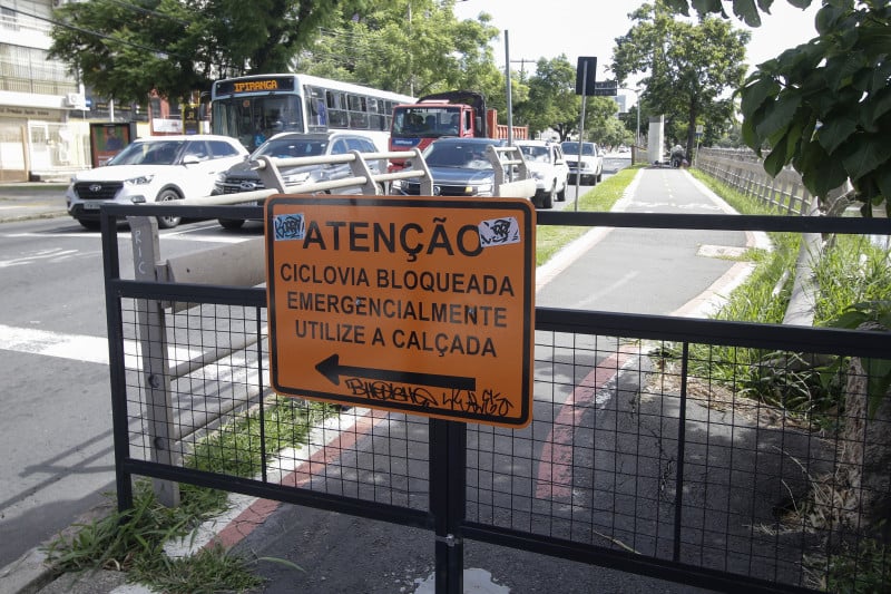 População aguarda reforma para poder circular de bicicleta