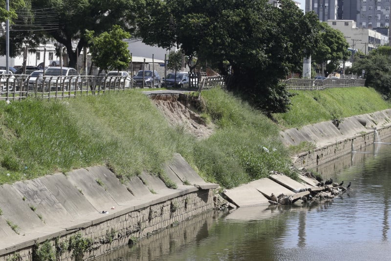 População aguarda reforma para poder circular de bicicleta